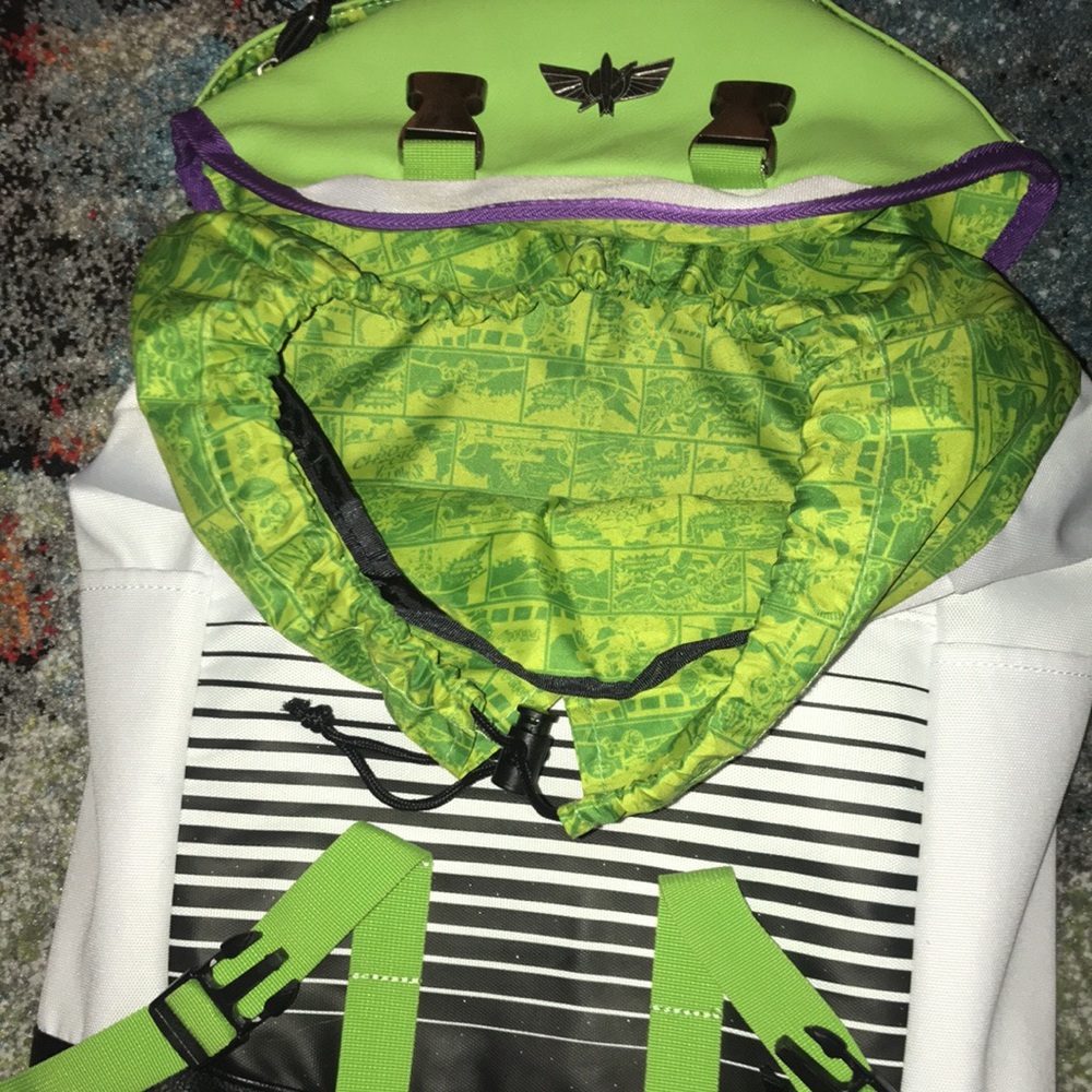Buzz light-year lounge fly